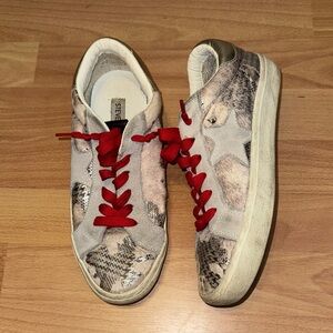 Steve Madden Cream Patterned Low-Top Sneakers with Red Laces